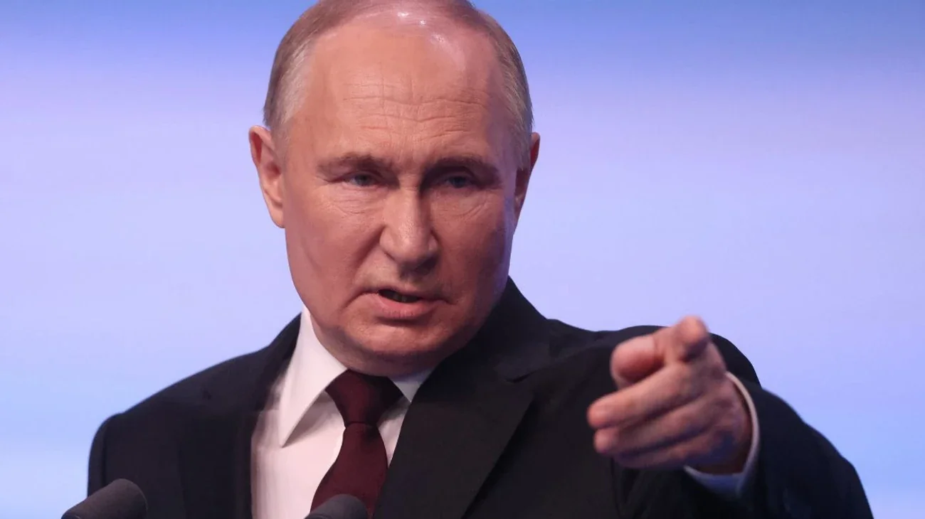 Путін звинувачує Захід у затягуванні війни до останнього українця