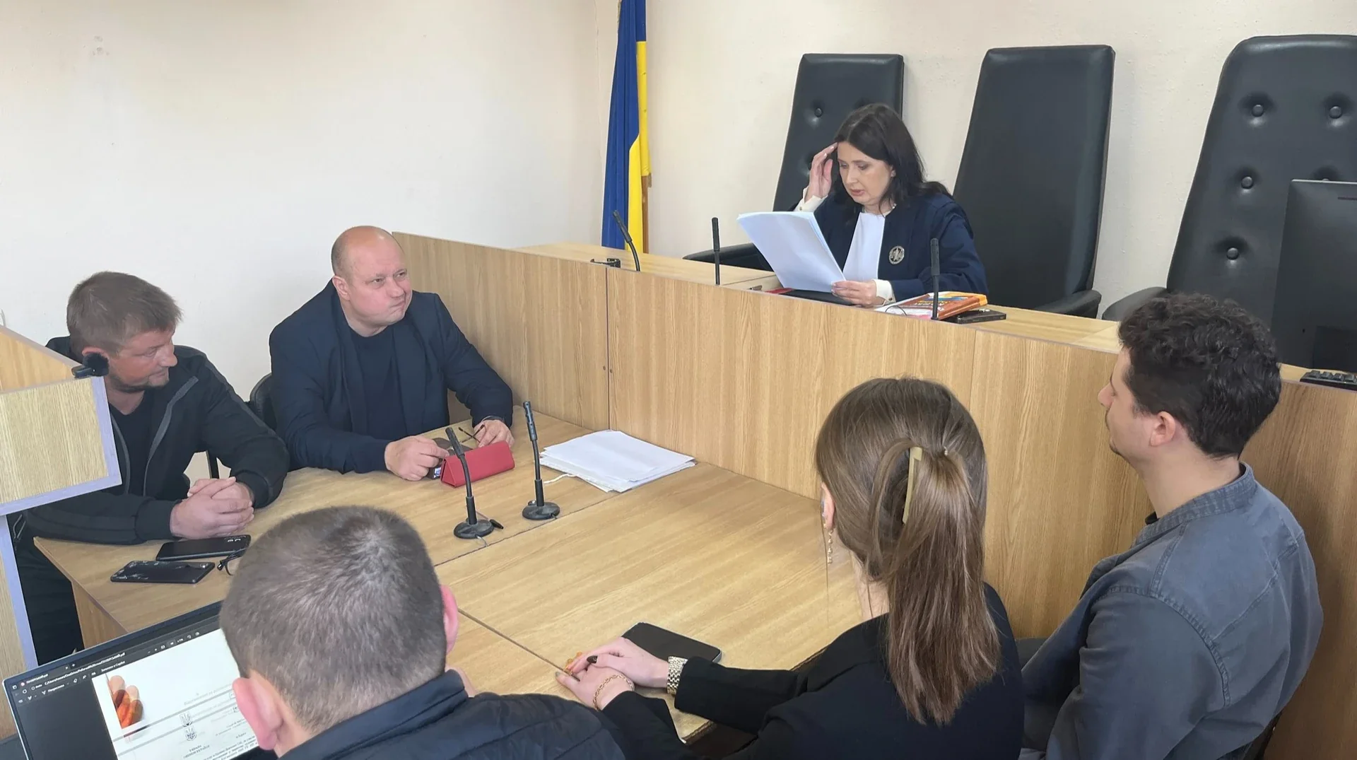 Судове засідання у справі вчителя, визнаного винним у побитті школяра
